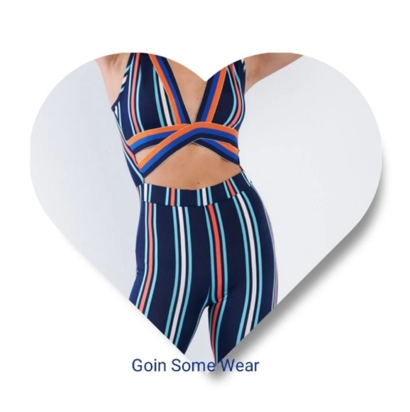 Chic Navy Milti Striped Jumpsuit SZ: LG - Picture 2 of 3